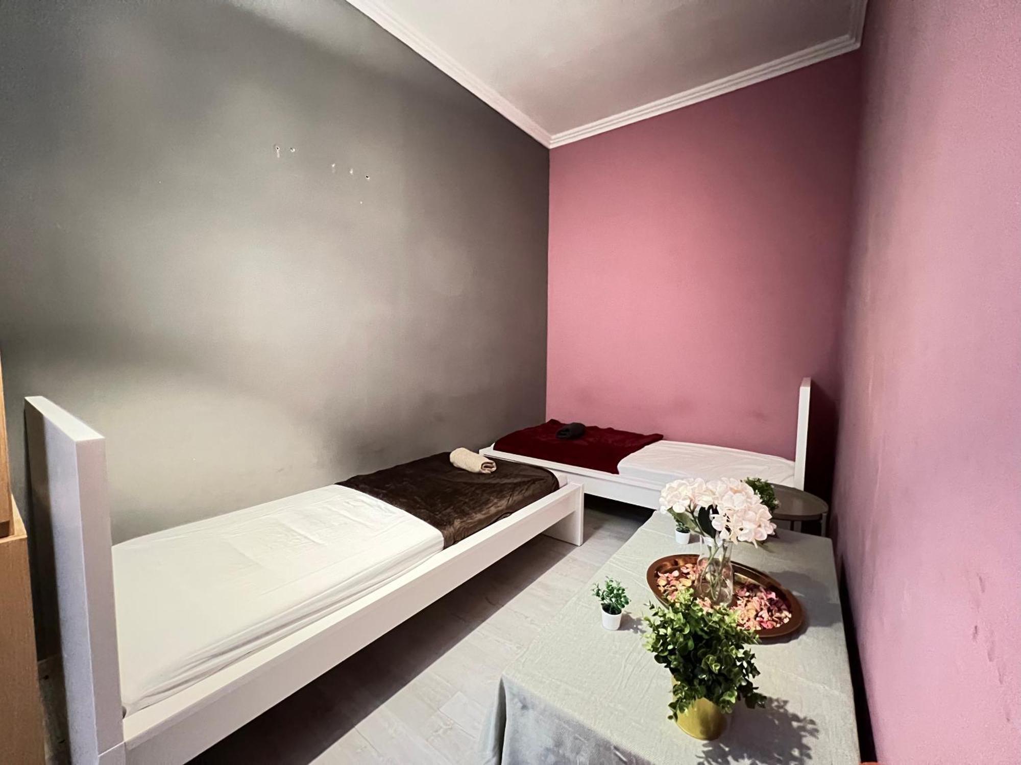 Baross Apartment With Convenience And Style Budapest Esterno foto